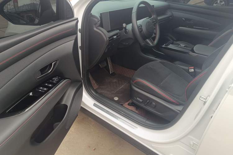 Used Hyundai Tucson 2025 Tucson L 1.5T Elite Edition N-Line Driver Seat
