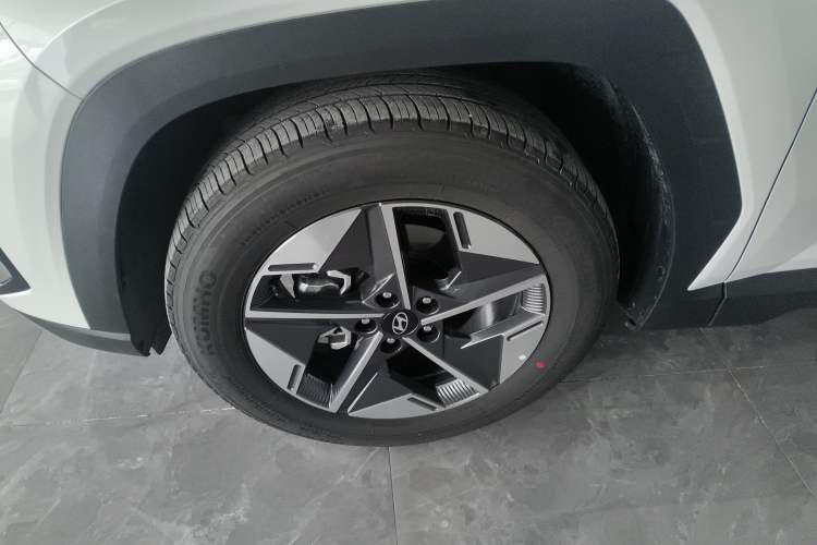 Used Hyundai Tucson 2025 Tucson L 1.5T Prestige Edition Exterior 4