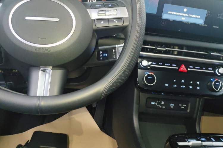 Used Hyundai Tucson 2025 Tucson L 1.5T Elite Edition Gear Lever