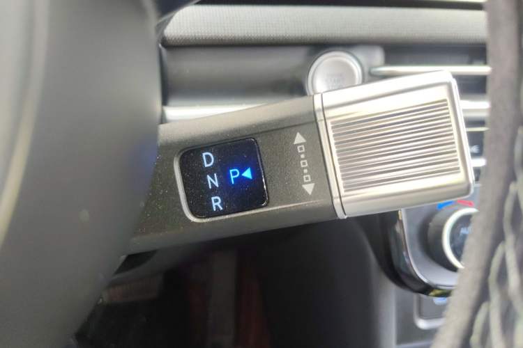 Used Hyundai Tucson 2025 Tucson L 1.5T Prestige Edition Gear Lever