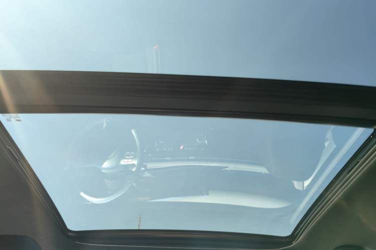 Used Hyundai Tucson 2025 Tucson L 1.5T Elite Edition N-Line Headliner