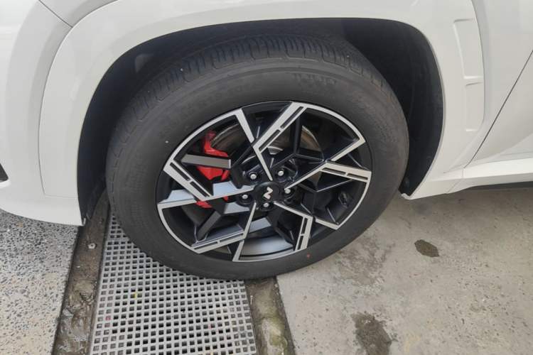 Used Hyundai Tucson 2025 Tucson L 1.5T Elite Edition N-Line Left Front Wheel Hub