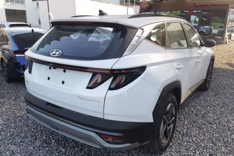 Used Hyundai Tucson 2025 Tucson L 1.5T Elite Edition Rear Right 45 Deg
