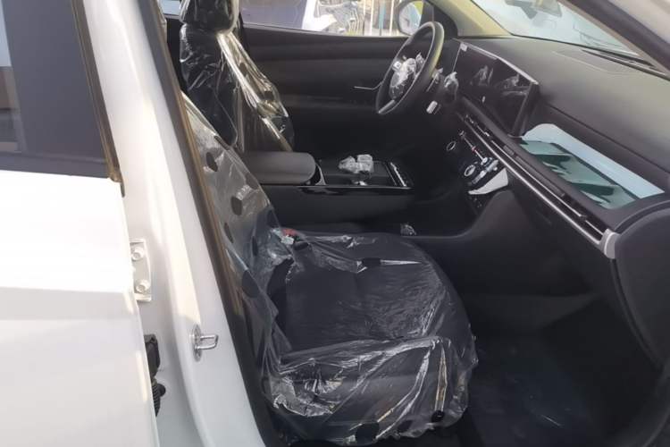 Used Hyundai Tucson 2025 Tucson L 1.5T Elite Edition Right Front Seat
