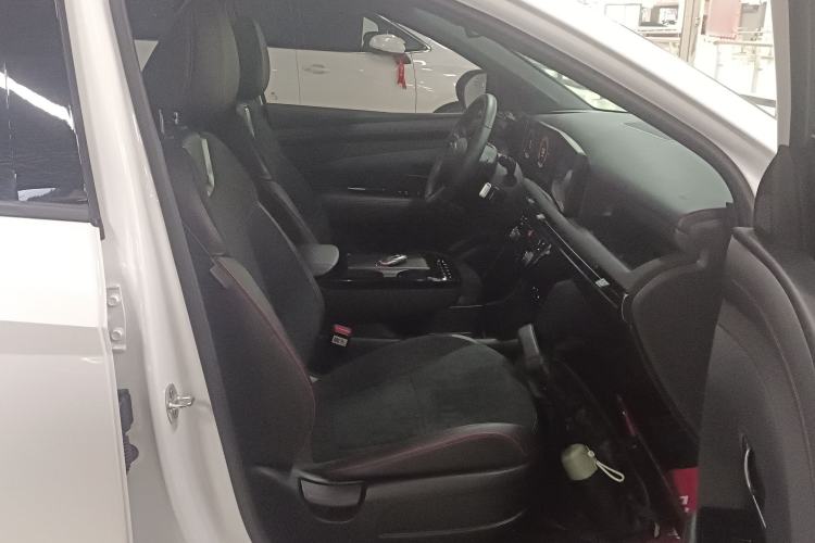 Used Hyundai Tucson 2025 Tucson L 1.5T Elite Edition N-Line Right Front Seat