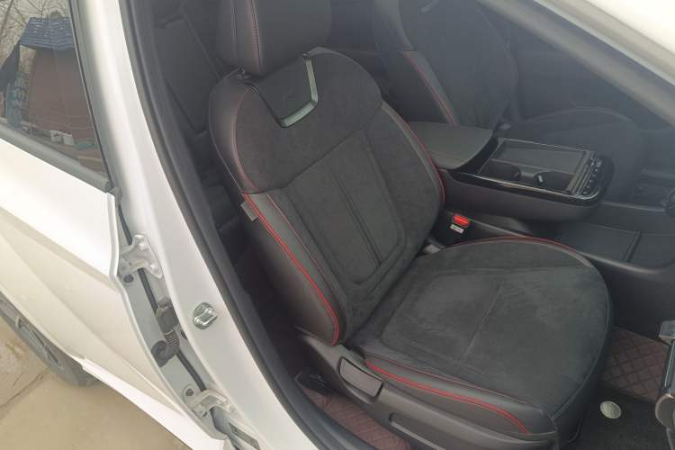 Used Hyundai Tucson 2025 Tucson L 1.5T Elite Edition N-Line Right Front Seat