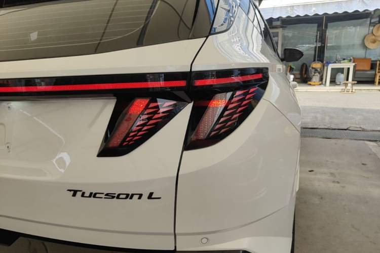 Used Hyundai Tucson 2025 Tucson L 1.5T Elite Edition N-Line Right Rear Taillight