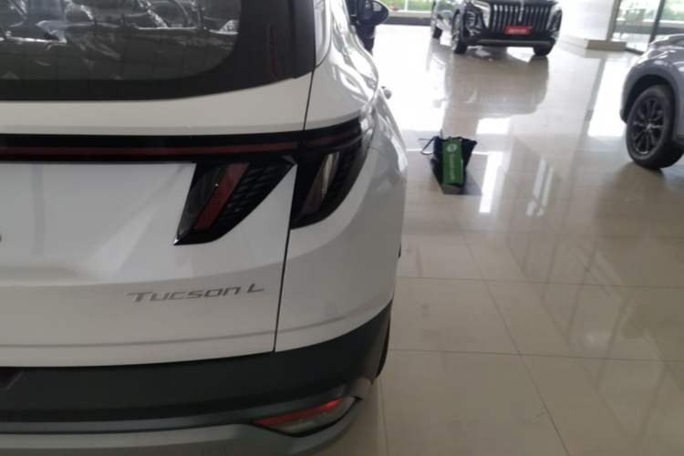 Used Hyundai Tucson 2025 Tucson L 1.5T Elite Edition Right Rear Taillight