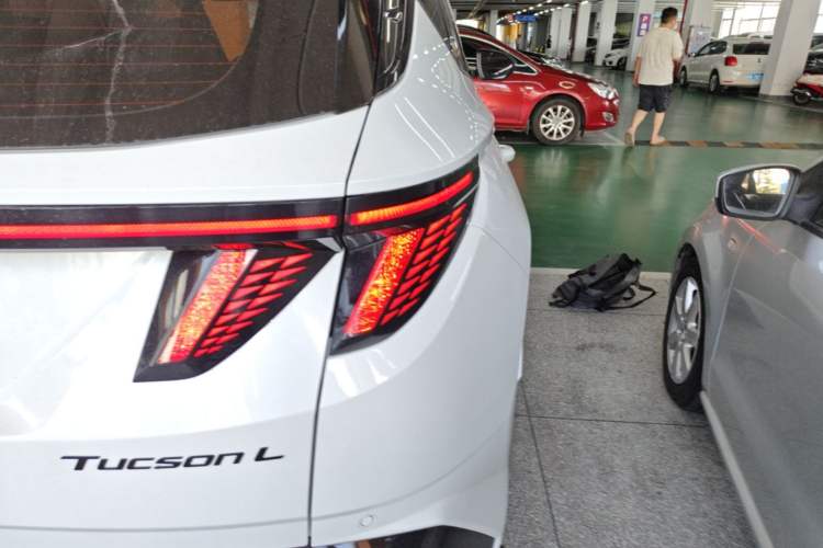 Used Hyundai Tucson 2025 Tucson L 1.5T Elite Edition N-Line Right Rear Taillight