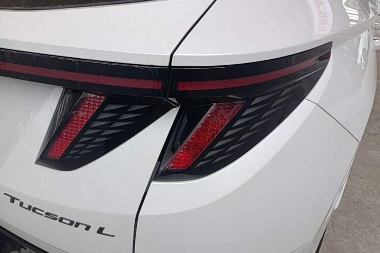 Used Hyundai Tucson 2025 Tucson L 1.5T Elite Edition N-Line Right Rear Taillight