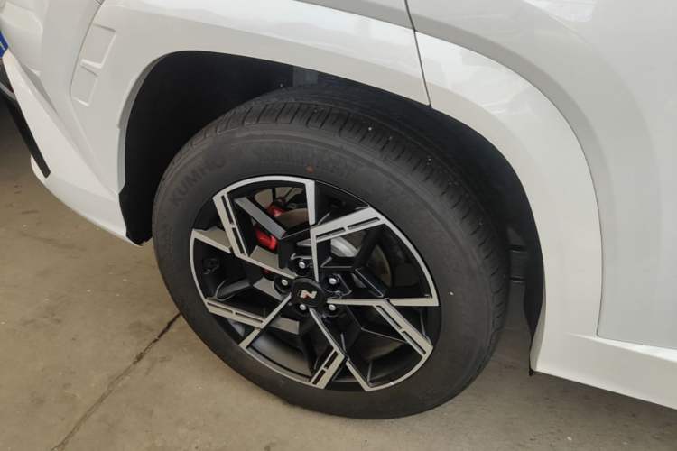 Used Hyundai Tucson 2025 Tucson L 1.5T Elite Edition N-Line Right Rear Wheel Hub