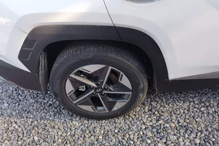 Used Hyundai Tucson 2025 Tucson L 1.5T Elite Edition Right Rear Wheel Hub