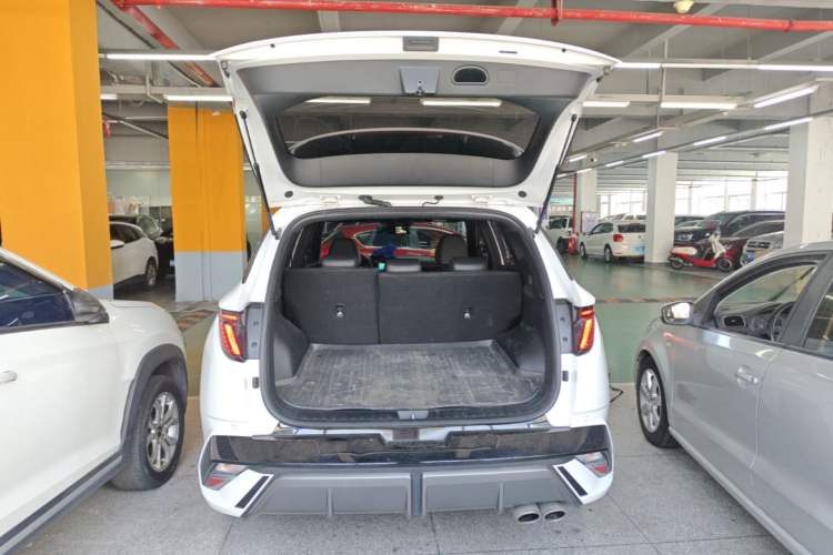 Used Hyundai Tucson 2025 Tucson L 1.5T Elite Edition N-Line Trunk