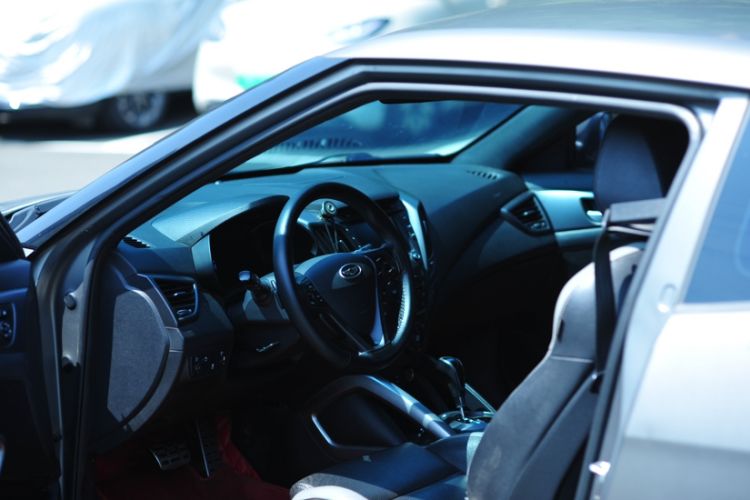 Used Hyundai Veloster 2015 1.6T Automatic Prestige Edition Interior 2