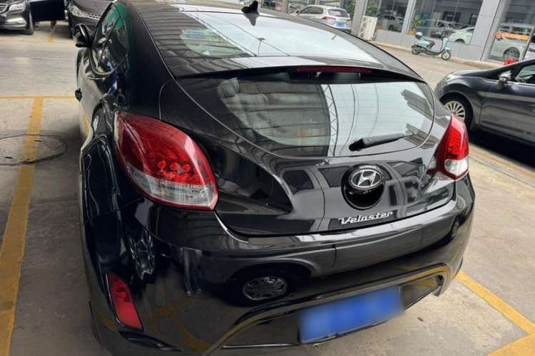 Used Hyundai Veloster 2011 1.6L Automatic Flagship Edition Exterior 4