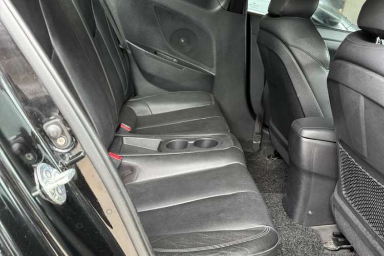Used Hyundai Veloster 2011 1.6L Automatic Flagship Edition Interior 4