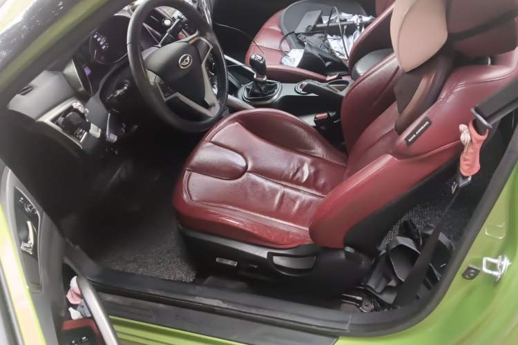 Used Hyundai Veloster 2011 1.6L Manual Luxury Edition Driver Seat
