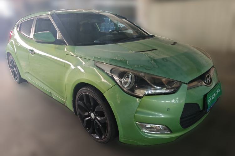 Used Hyundai Veloster 2011 1.6L Automatic Luxury Edition Front Right 45 Deg