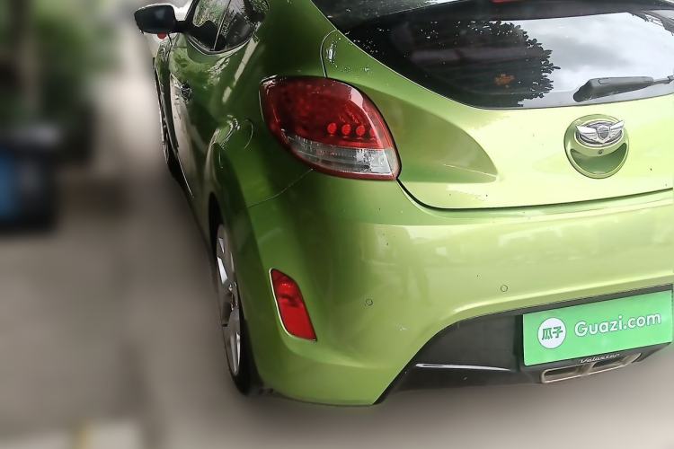 Used Hyundai Veloster 2011 1.6L Manual Luxury Edition Rear Left 45 Deg