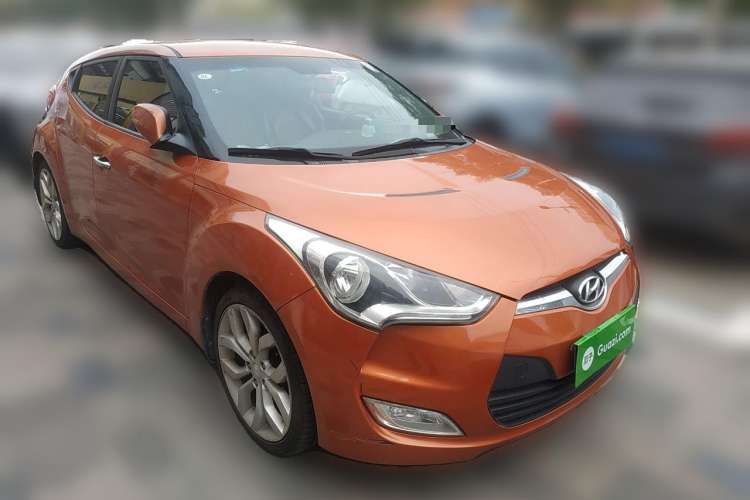 Used Hyundai Veloster 2011 1.6L Automatic Luxury Edition Front Right 45 Deg