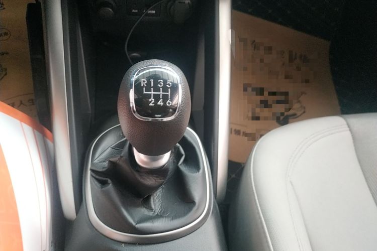 Used Hyundai Veloster 2011 1.6L Manual Comfort Edition Gear Lever