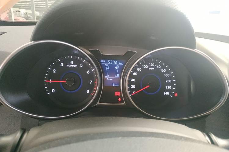 Used Hyundai Veloster 2011 1.6L Manual Comfort Edition Instrument Cluster