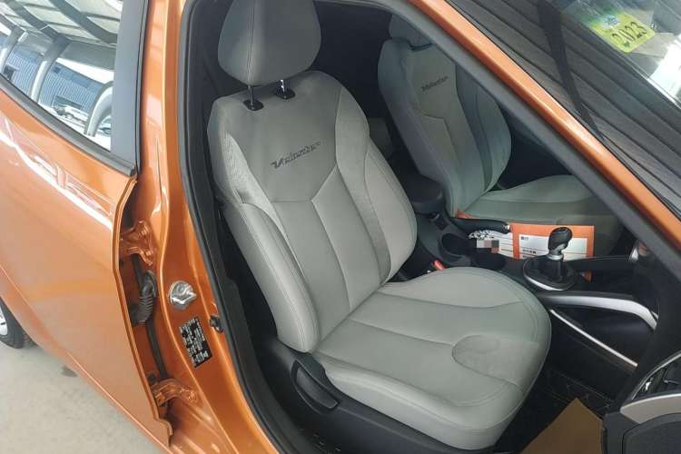 Used Hyundai Veloster 2011 1.6L Manual Comfort Edition Right Front Seat
