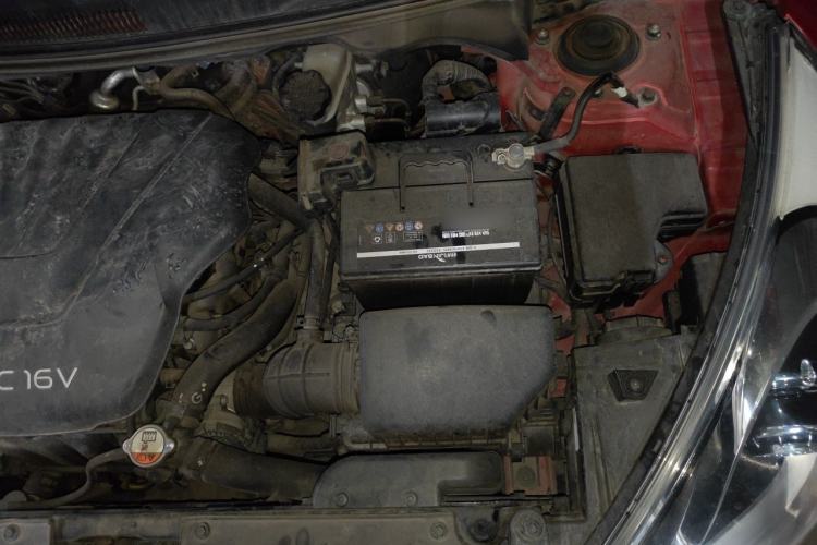 Used Hyundai Veloster 2011 1.6L Automatic Flagship Edition Engine Bay Left