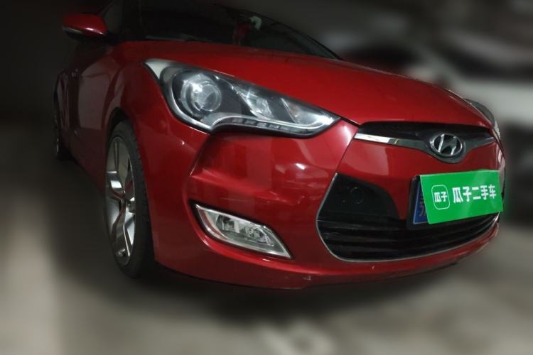 Used Hyundai Veloster 2011 1.6L Automatic Flagship Edition Front Right 45 Deg