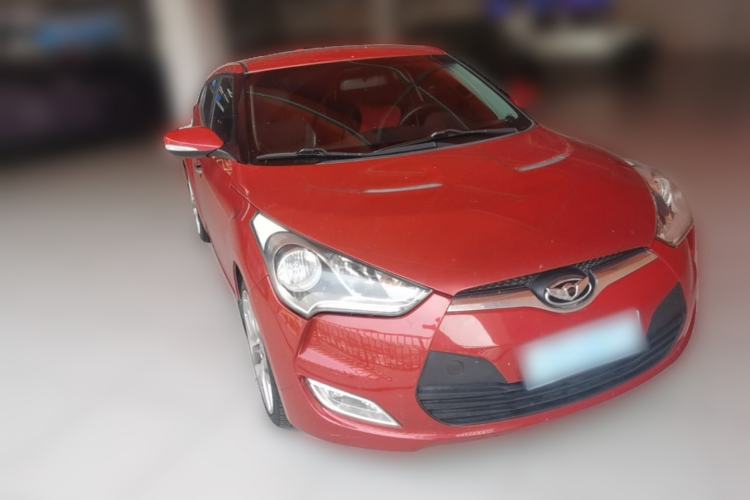 Used Hyundai Veloster 2011 1.6L Automatic Luxury Edition Front Right 45 Deg