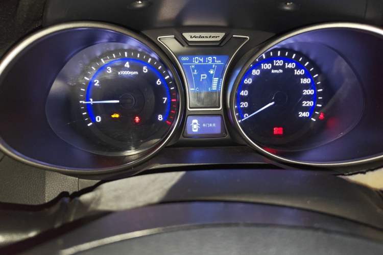 Used Hyundai Veloster 2011 1.6L Automatic Flagship Edition Instrument Cluster