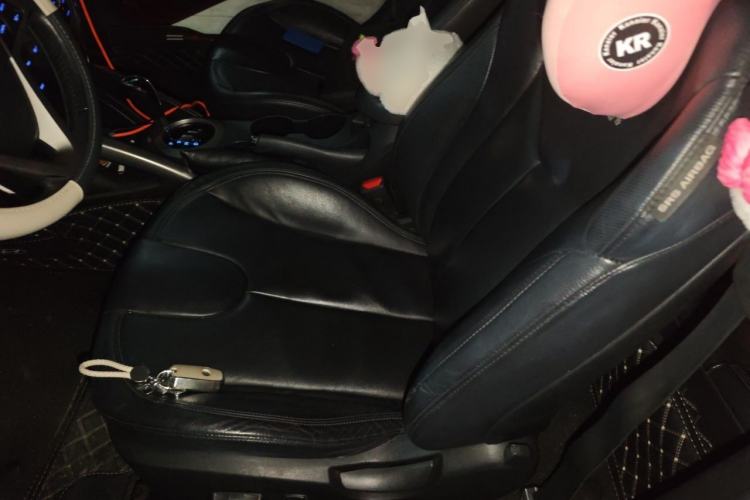 Used Hyundai Veloster 2011 1.6L Automatic Flagship Edition Left Front Seat