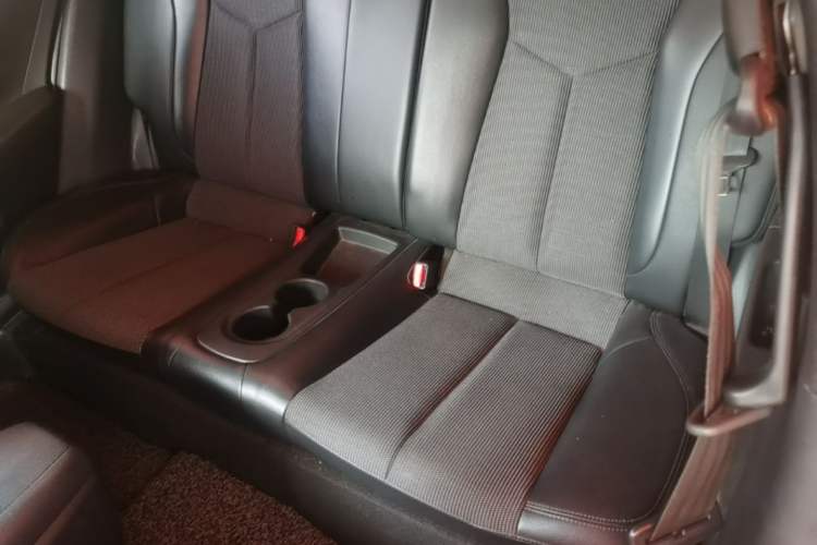 Used Hyundai Veloster 2011 1.6L Automatic Luxury Edition Left Rear Seat