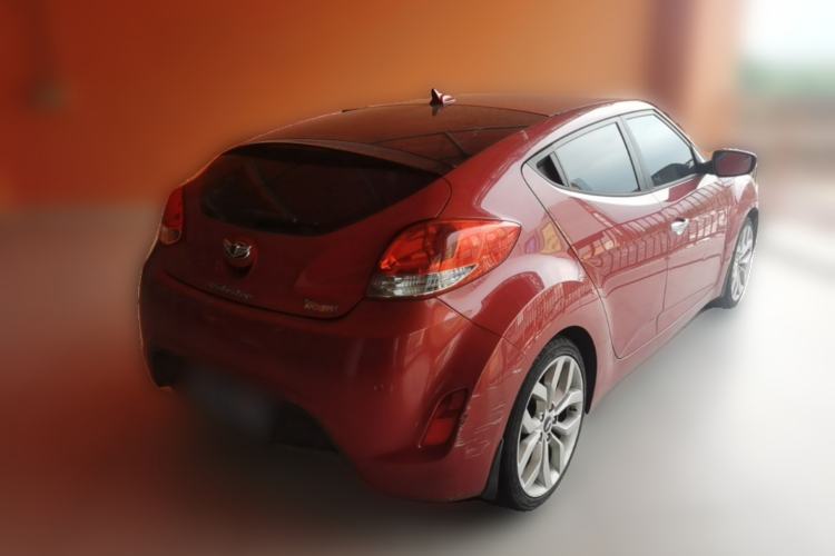 Used Hyundai Veloster 2011 1.6L Automatic Luxury Edition Rear Right 45 Deg