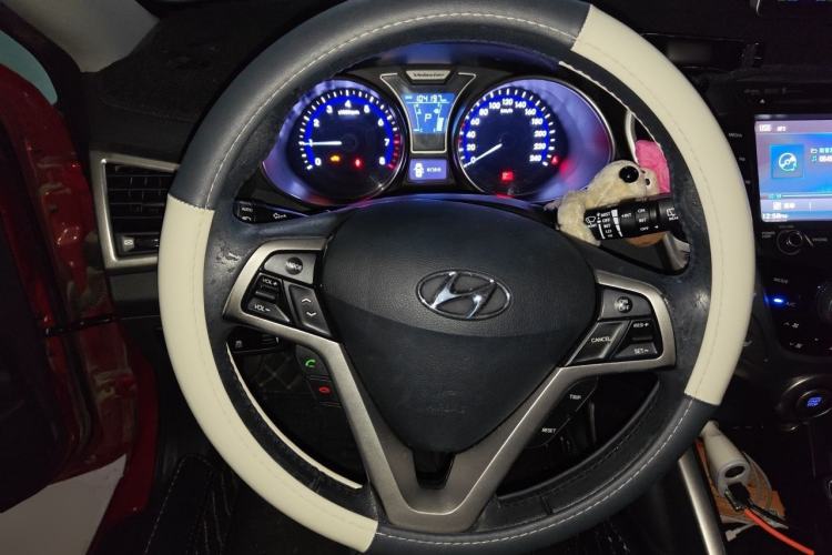 Used Hyundai Veloster 2011 1.6L Automatic Flagship Edition Steering Wheel