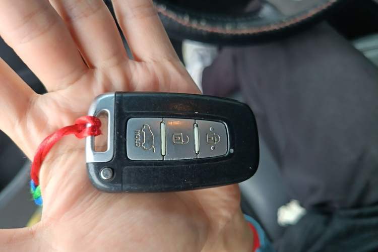 Used Hyundai Veloster 2011 1.6L Automatic Flagship Edition Vehicle Key