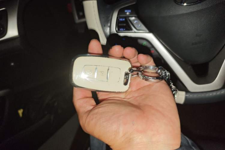 Used Hyundai Veloster 2011 1.6L Automatic Flagship Edition Vehicle Key