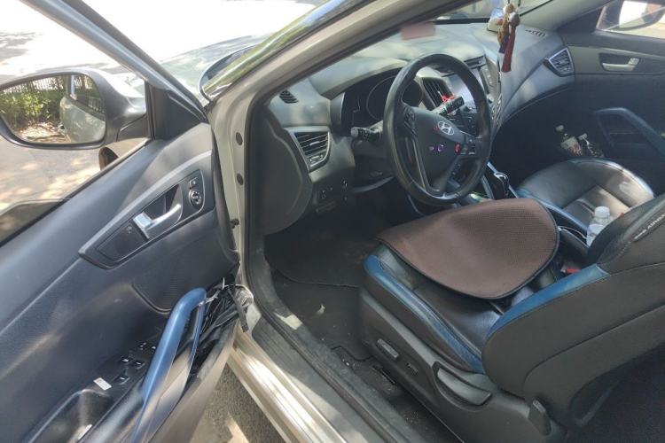 Used Hyundai Veloster 2011 1.6L Automatic Luxury Edition Driver Seat