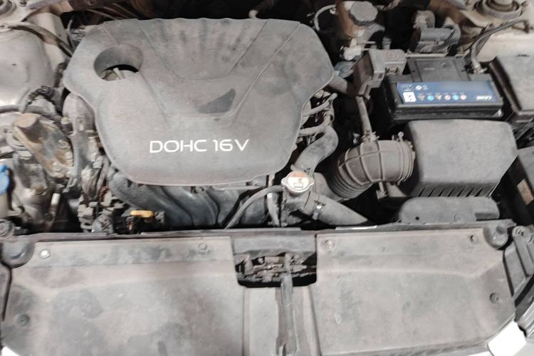 Used Hyundai Veloster 2011 1.6L Automatic Luxury Edition Engine Bay