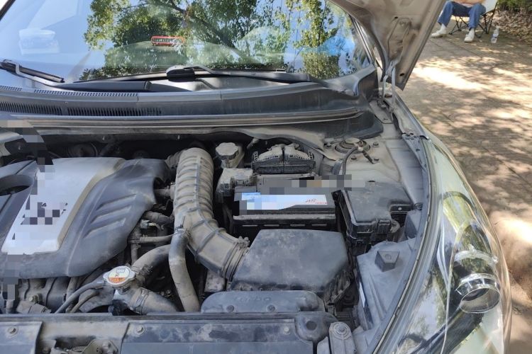 Used Hyundai Veloster 2011 1.6L Automatic Luxury Edition Engine Bay Left