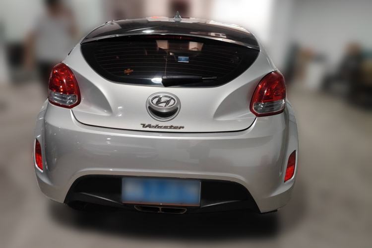 Used Hyundai Veloster 2011 1.6L Automatic Luxury Edition Exterior 4