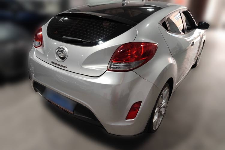 Used Hyundai Veloster 2011 1.6L Automatic Luxury Edition Exterior 5