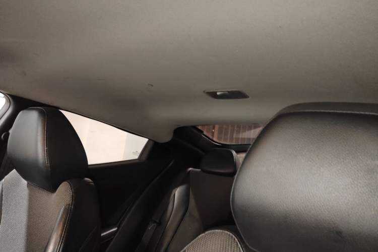 Used Hyundai Veloster 2011 1.6L Automatic Luxury Edition Headliner