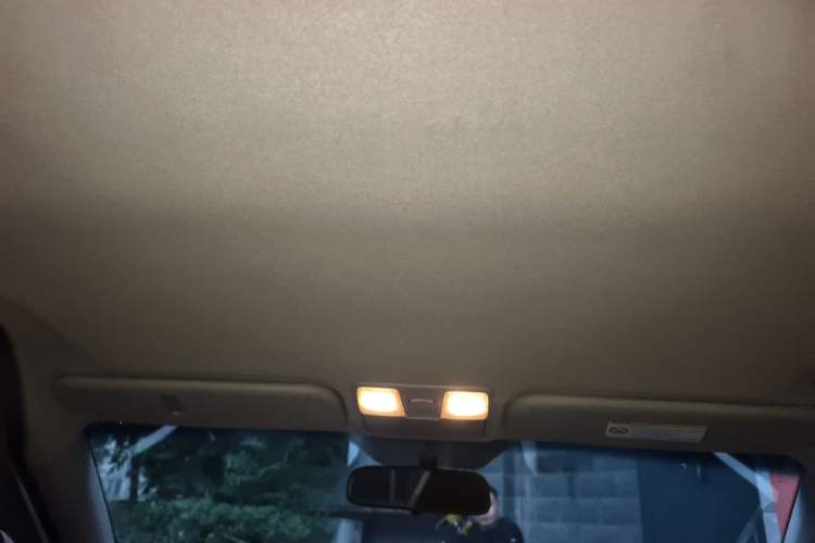 Used Hyundai Veloster 2011 1.6L Manual Comfort Edition Headliner