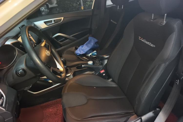 Used Hyundai Veloster 2011 1.6L Manual Comfort Edition Left Front Seat