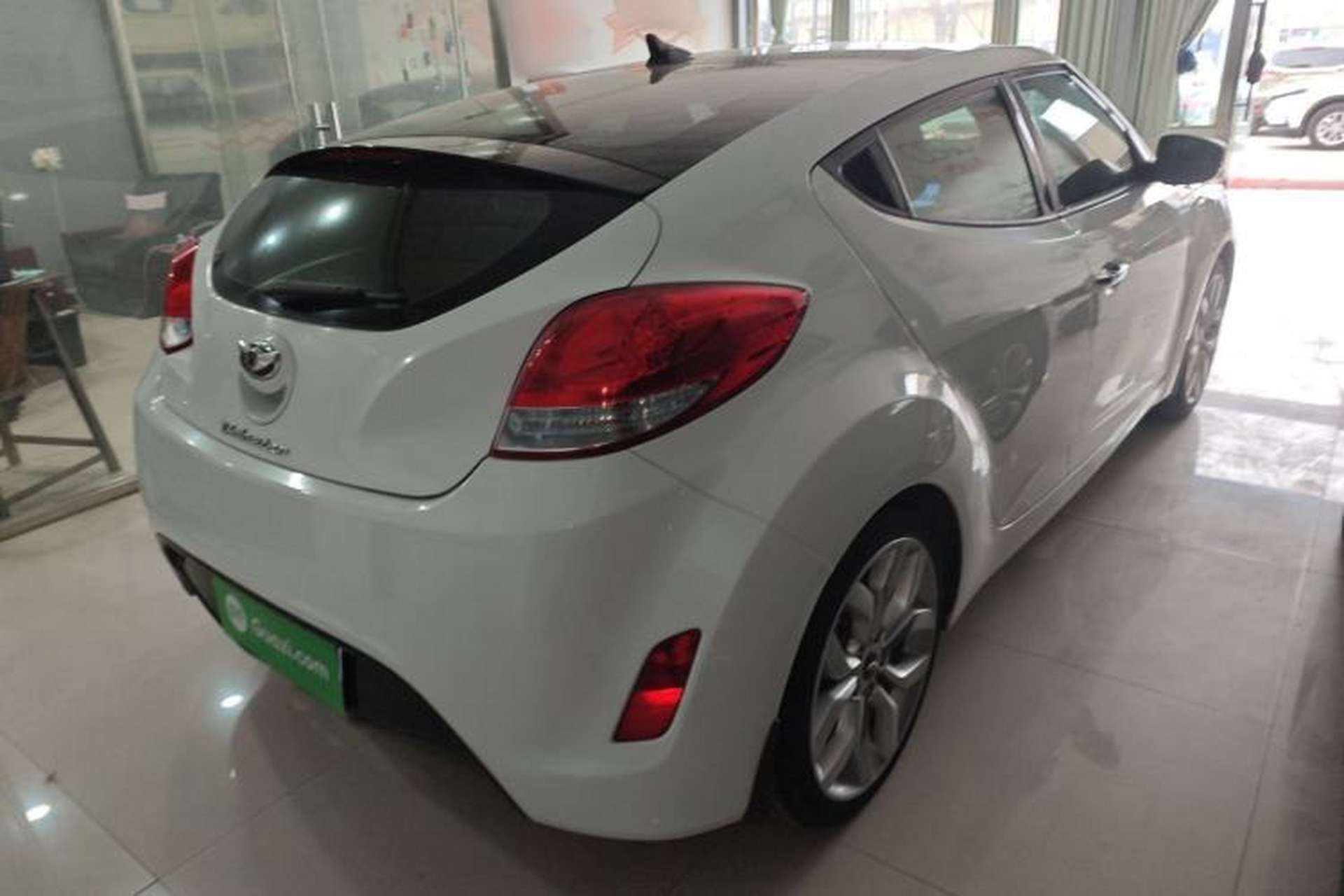 Used Hyundai Veloster 2011 1.6L Automatic Luxury Edition Rear Right 45 Deg