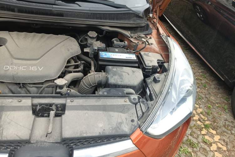 Used Hyundai Veloster 2011 1.6L Automatic Flagship Edition Engine Bay Left