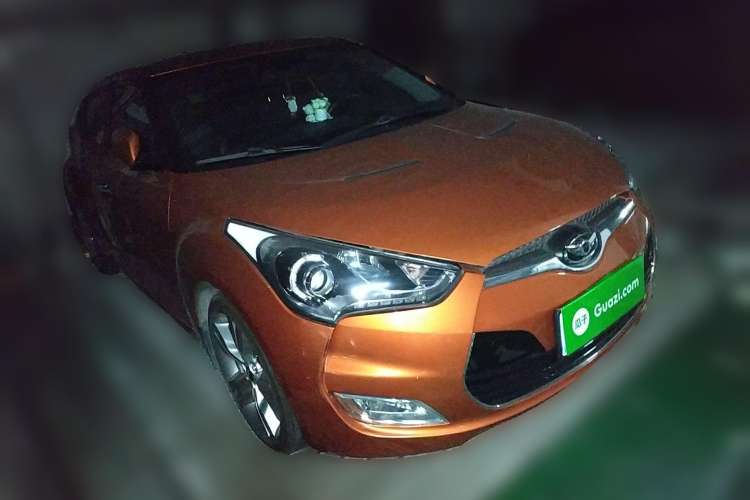 Used Hyundai Veloster 2011 1.6L Automatic Flagship Edition Front Right 45 Deg