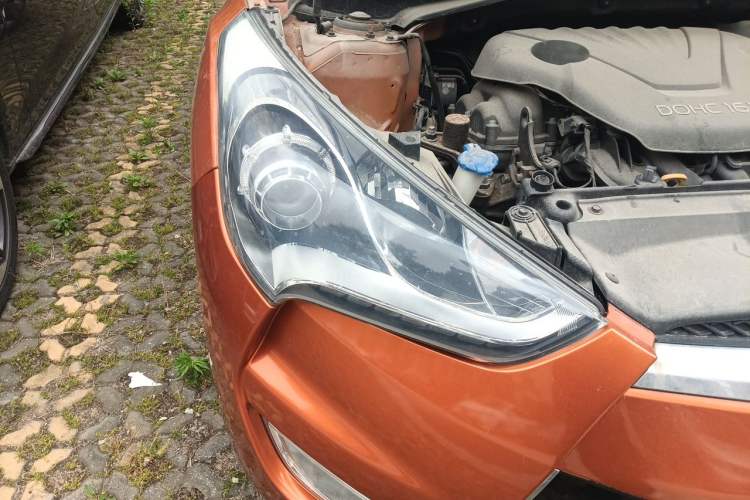 Used Hyundai Veloster 2011 1.6L Automatic Flagship Edition Right Front Headlight