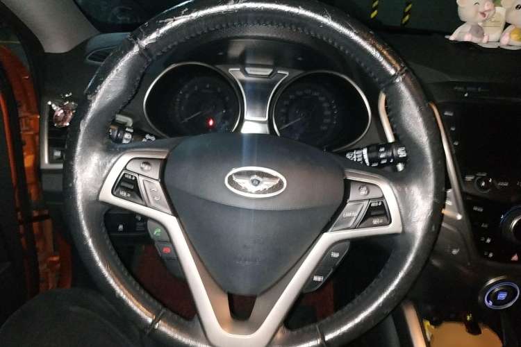 Used Hyundai Veloster 2011 1.6L Automatic Flagship Edition Steering Wheel